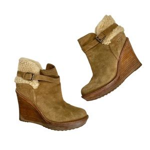 UGG | Anais Shearling Wedge Chestnut Bootie 8